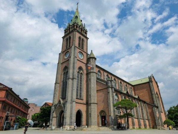 Myeongdong Shopping Street (8)